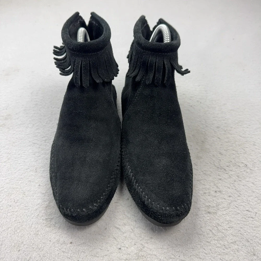 Minnetonka Boots Womens Size 7.5 Black Suede Fringe Ankle Booties Zip 289